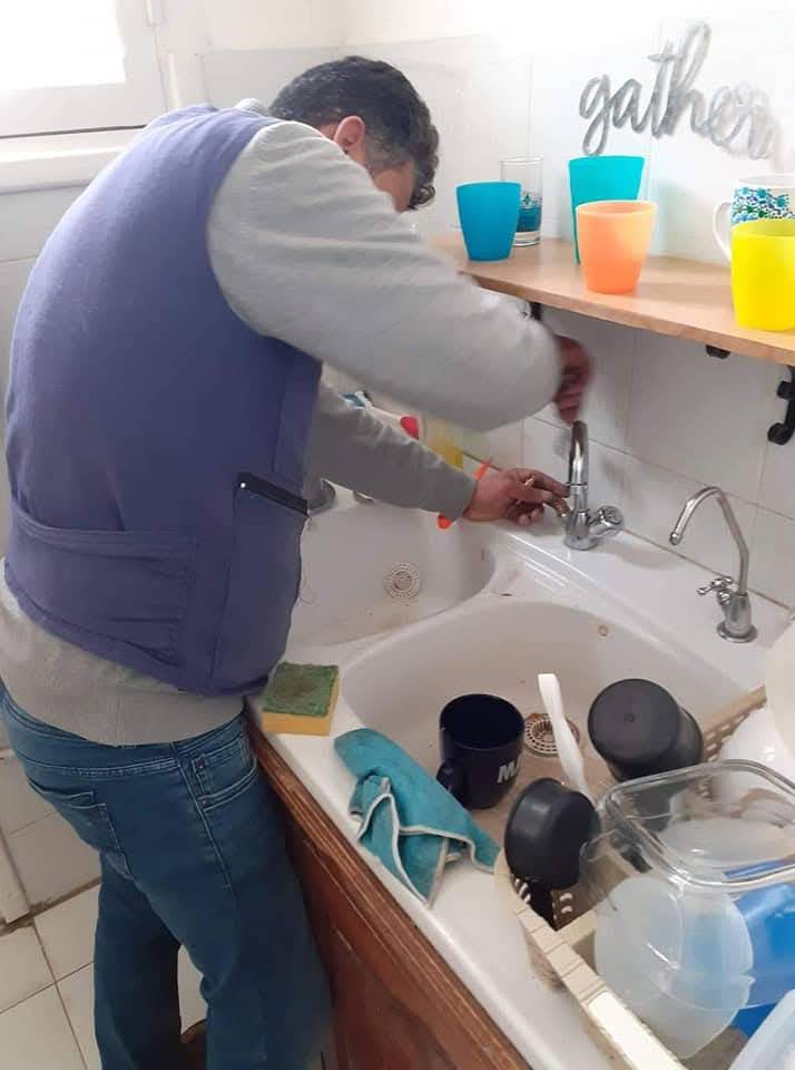 Kitchen Sink Maintenance